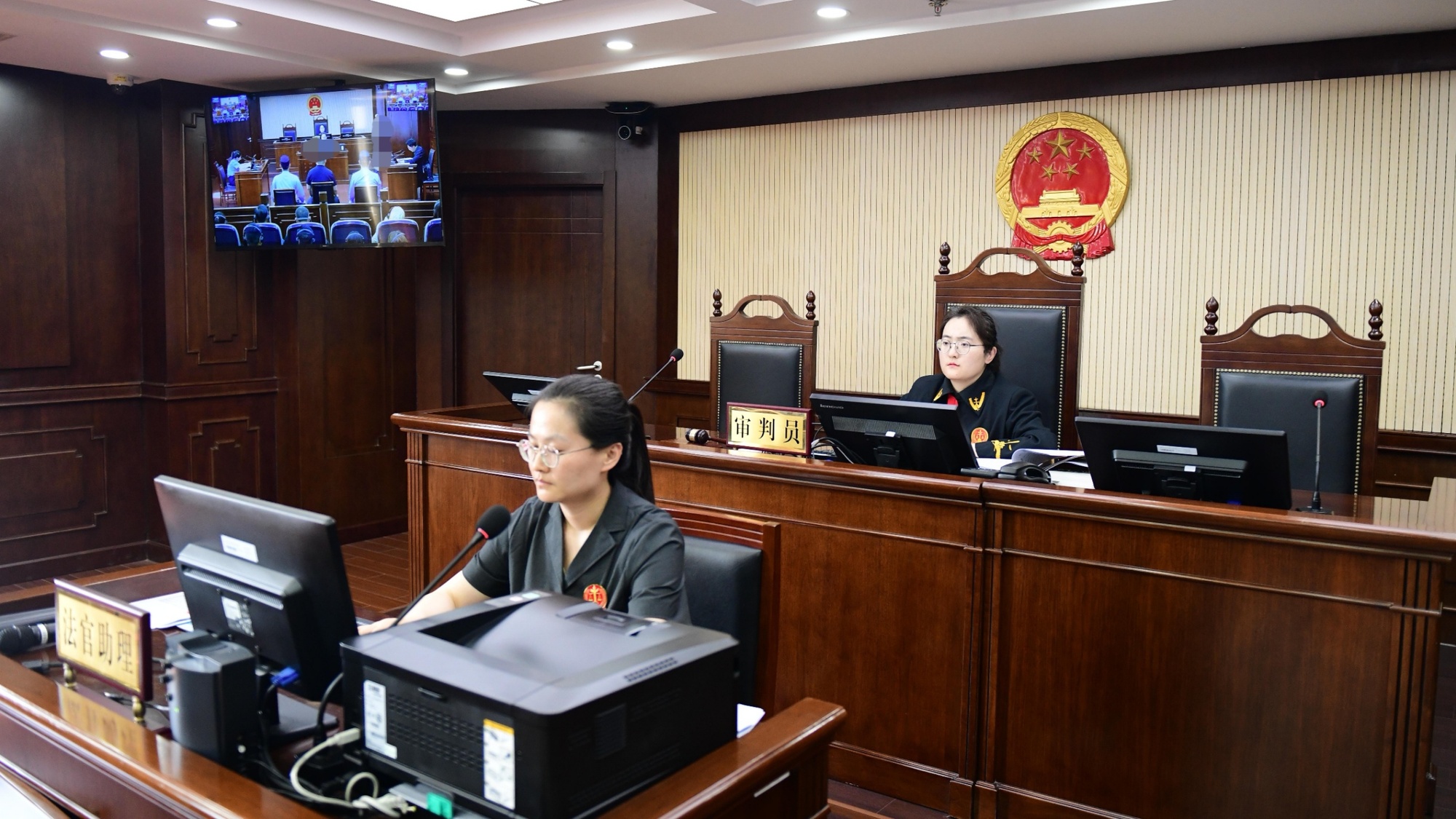 全国人大常委会党组举行会议 学习贯彻习近平总书记在庆祝中国共产党成立105周年大