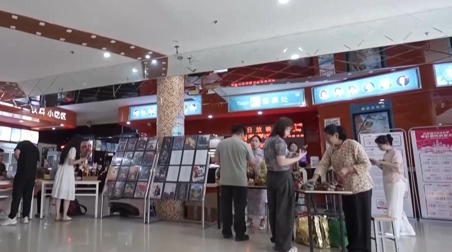 成都通报一燃油车发生燃爆